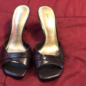 Brown Leather Antonio Melani Size 4.5 Mule